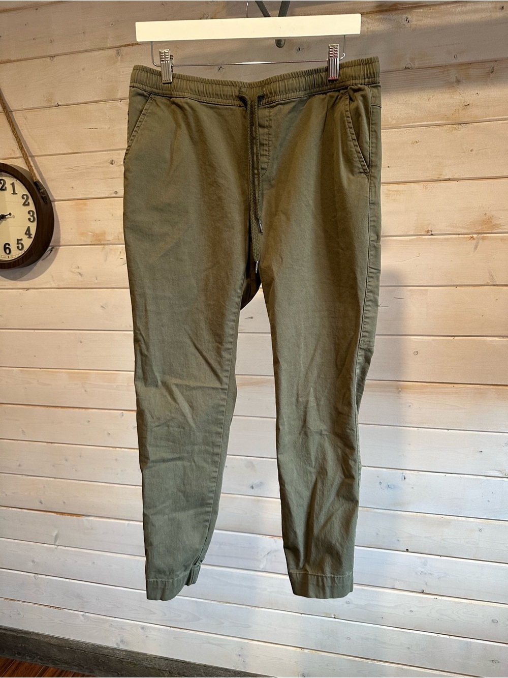 Tentree | Olive Green Organic Cotton Men’s Twill Classic Joggers